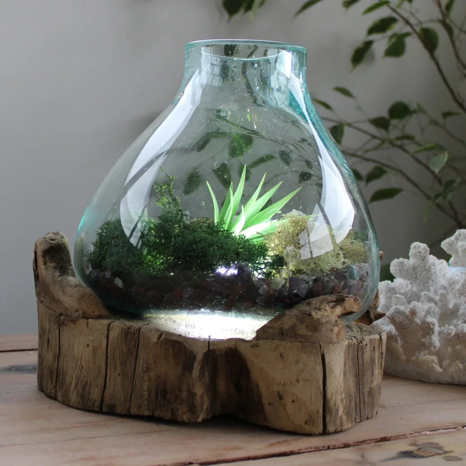 Molten Glass on Wood - Bobobiy