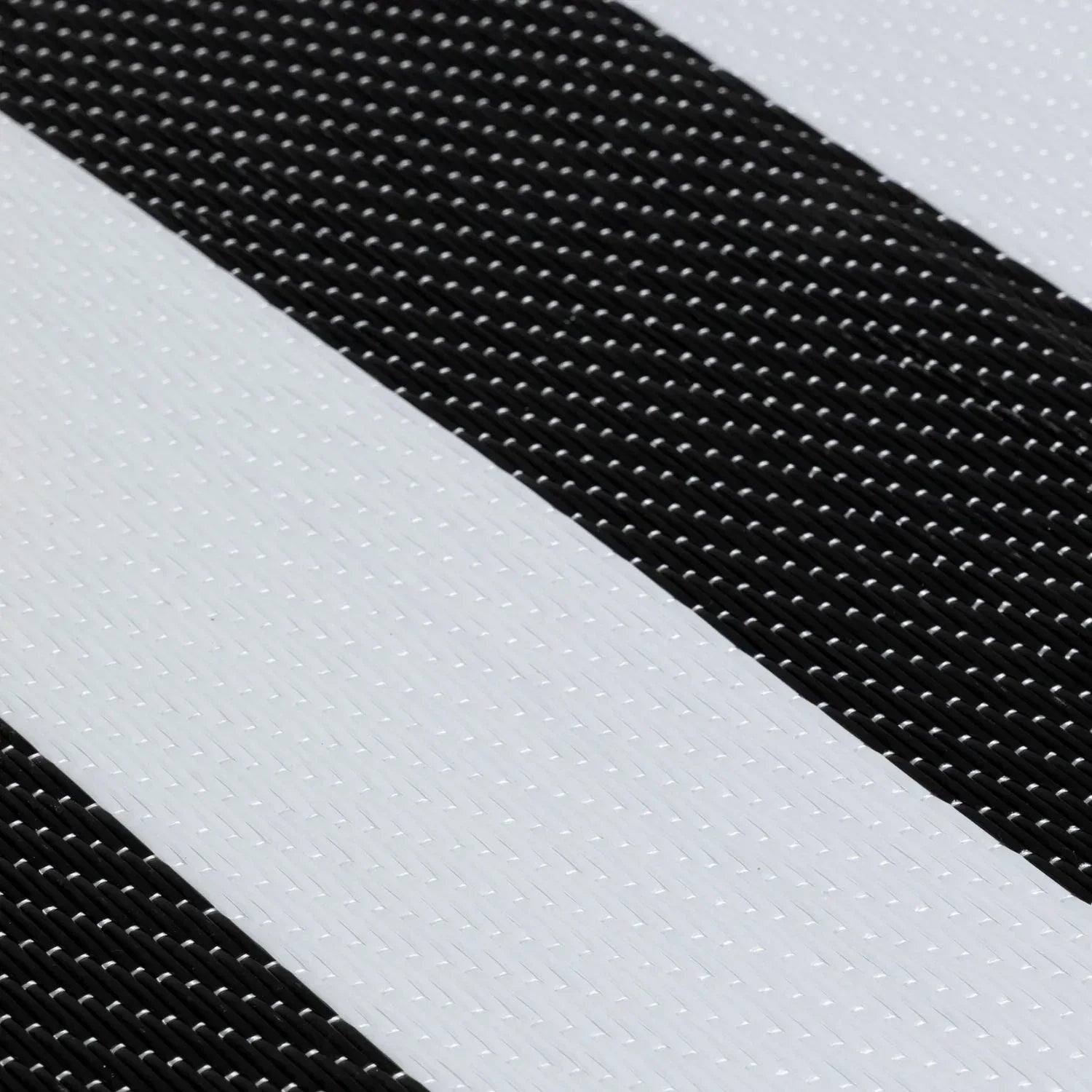 1030_Rainbow_Outdoor_Rug_Black_White-1 - Bobobiy