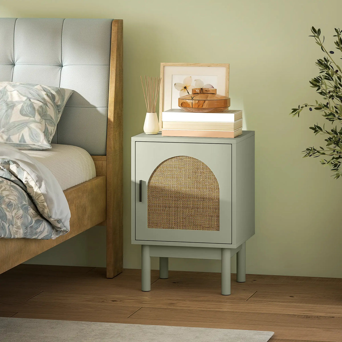 Homcom Rattan Bedside Table for Bedroom Light Green
