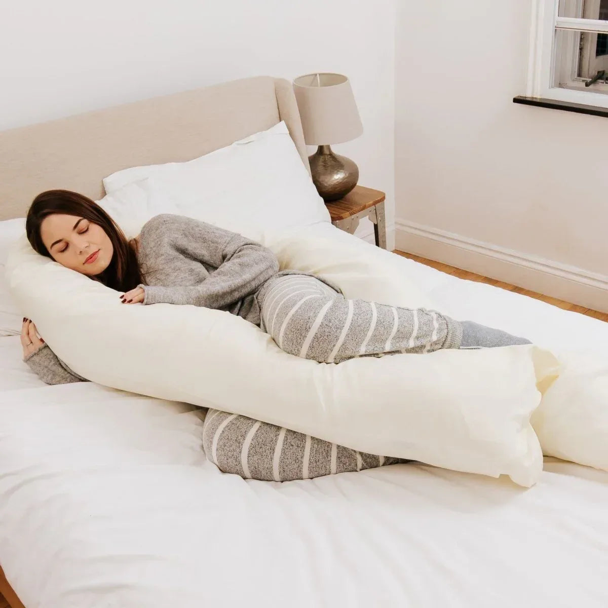 12-ft-maternity-pillow-and-case-cream-479386 - Bobobiy