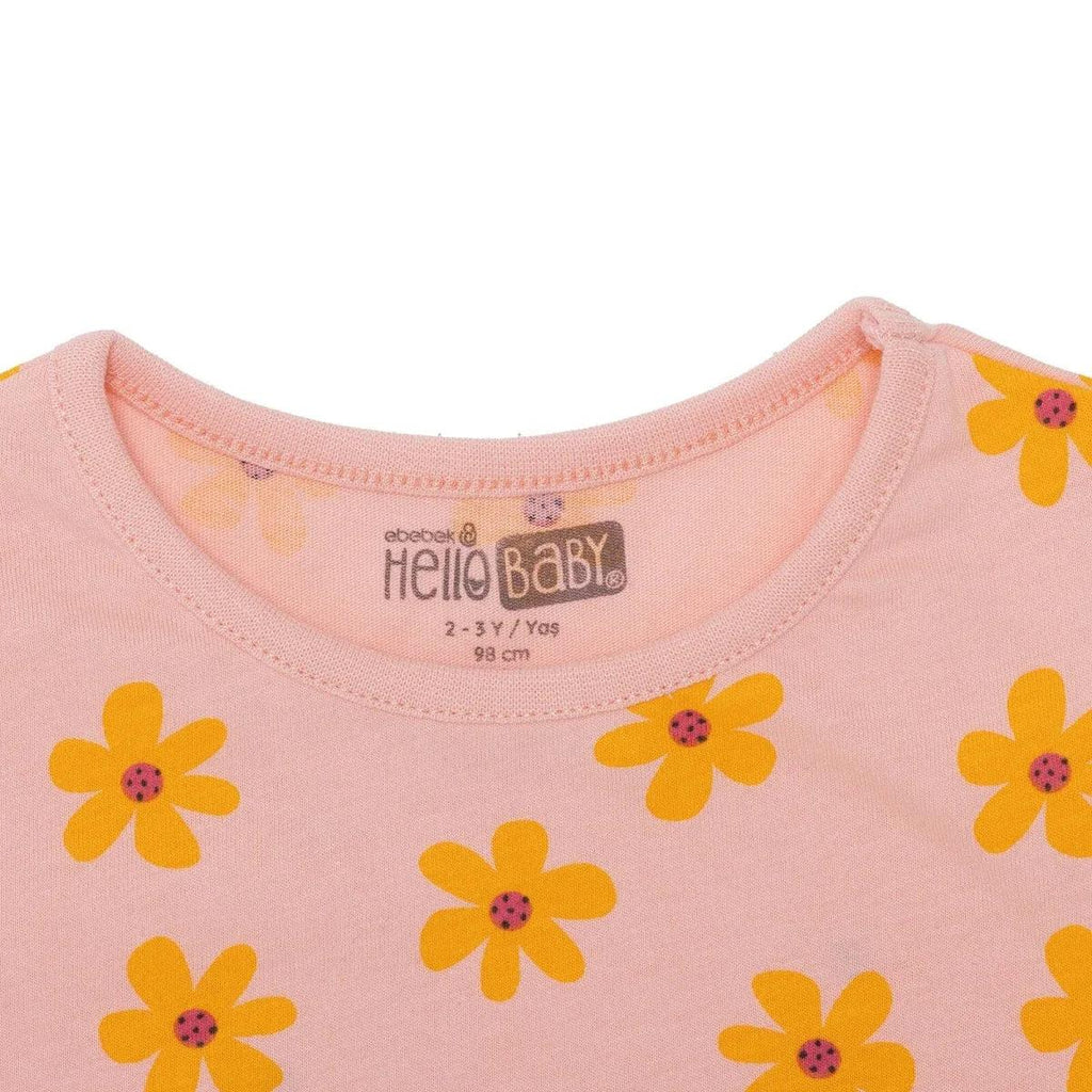 HelloBaby baby T-shirt neckline close-up on salmon jersey with orange-yellow flower print