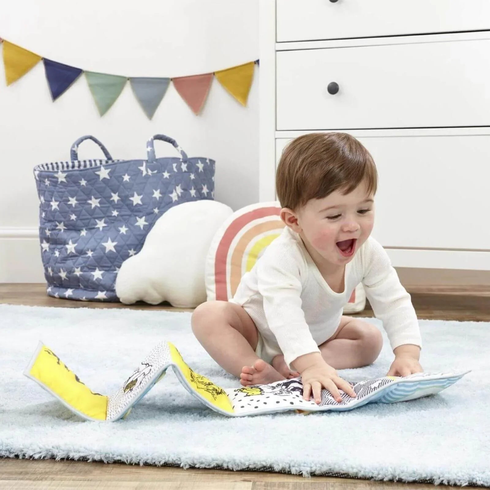 Disney Winnie The Pooh Unfold & Discover