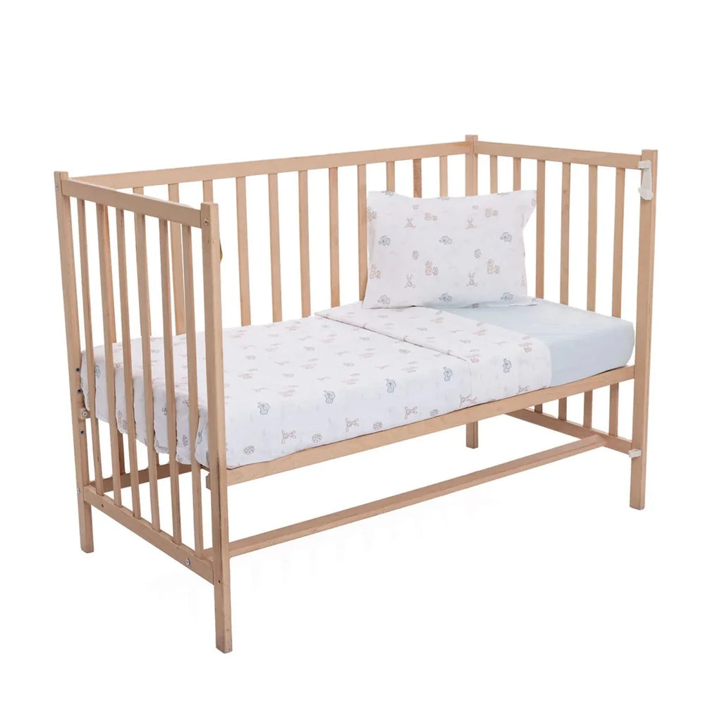 Unisex duvet cover set with all-over pale blue and beige animal print