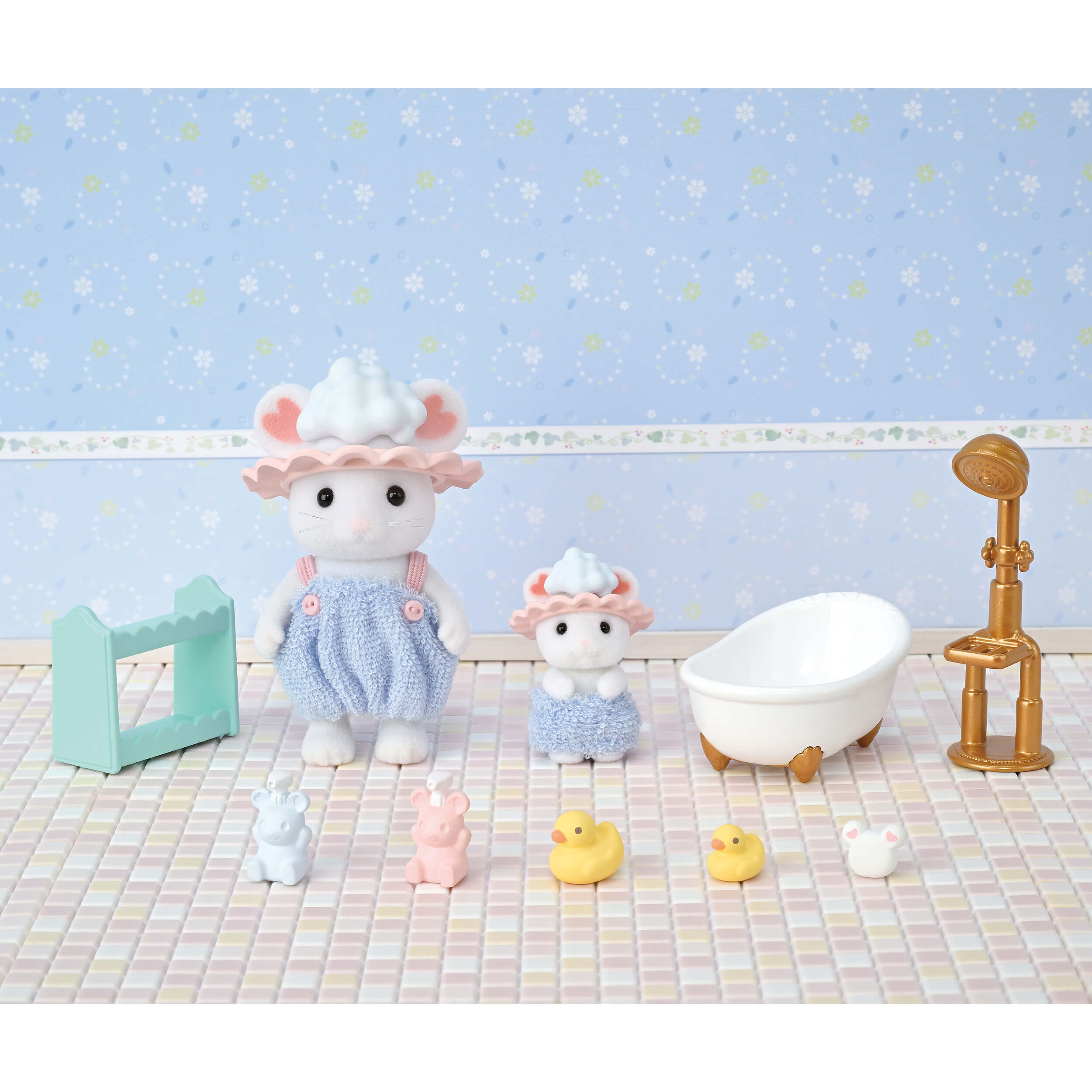 Sylvanian Families Bath Time Bubble Siblings Playset for Ages 3 and Up