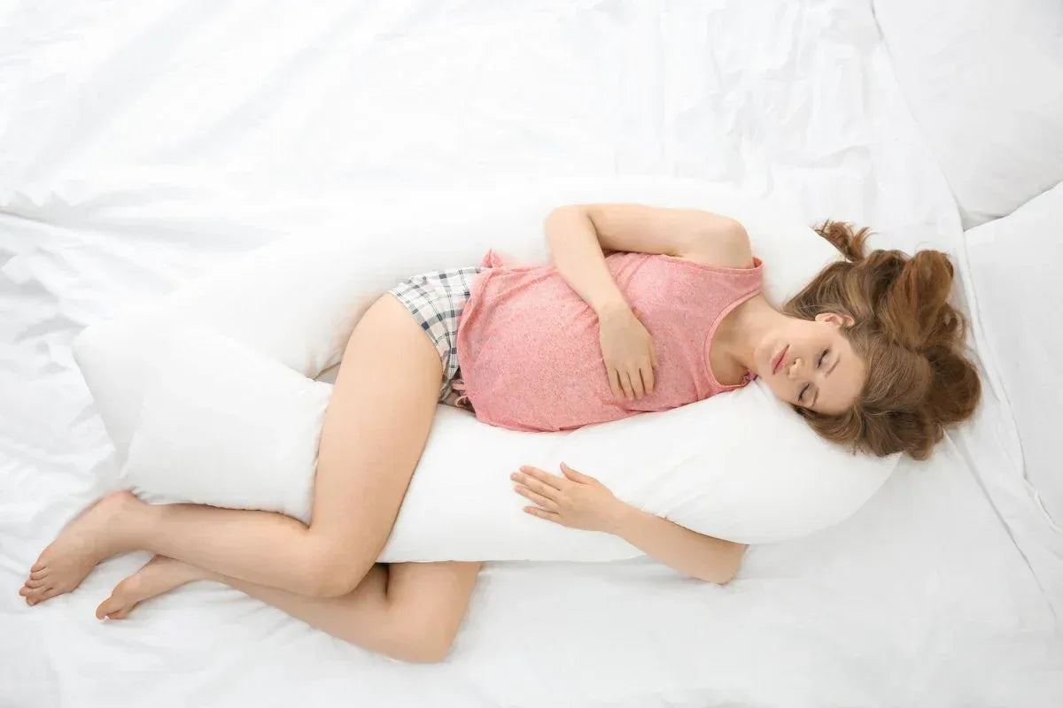 6-ft-maternity-pillow-and-case-cream-702644_9578b860-dc77-4560-9888-53ce6053f8cd - Bobobiy