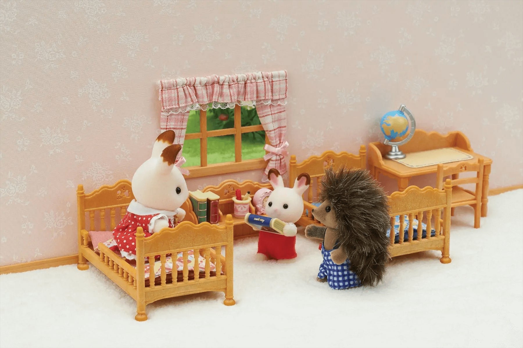 Sylvanian Families Children's Bedroom Set Furniture Playset for Age 3+