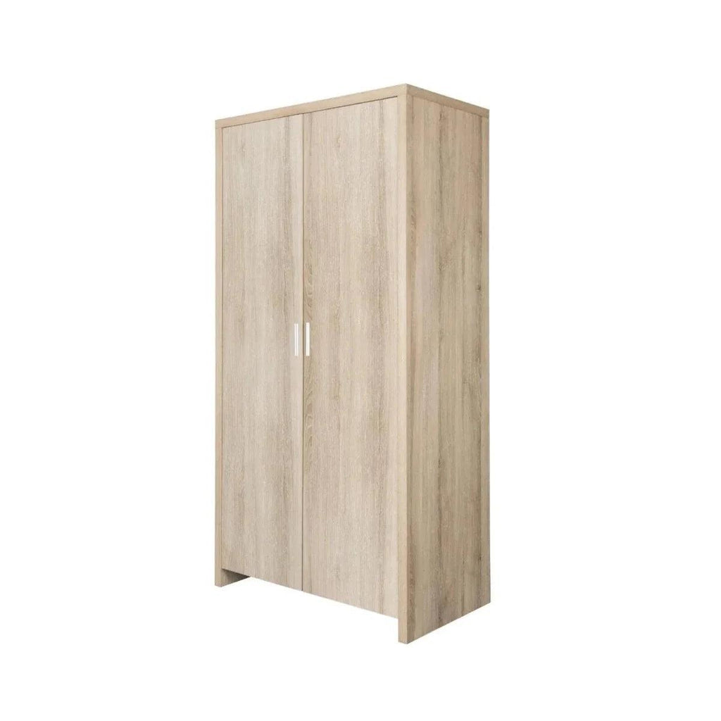 Oak wardrobe closed with two doors and central slim silver bar handles, corner angle