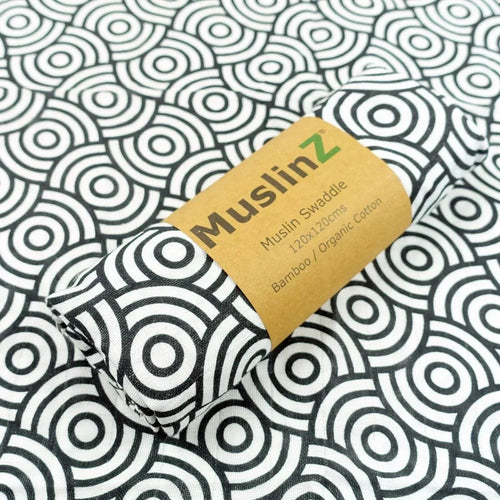 MuslinZ Bamboo/Organic Cotton Muslin Swaddle 120x120cm - Black Swirl