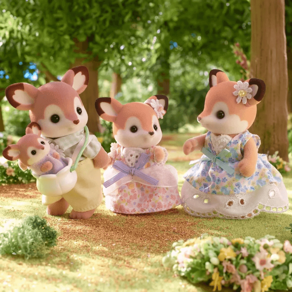 Sylvanian Families Deer Family Toy Playset for Ages 3 and Up