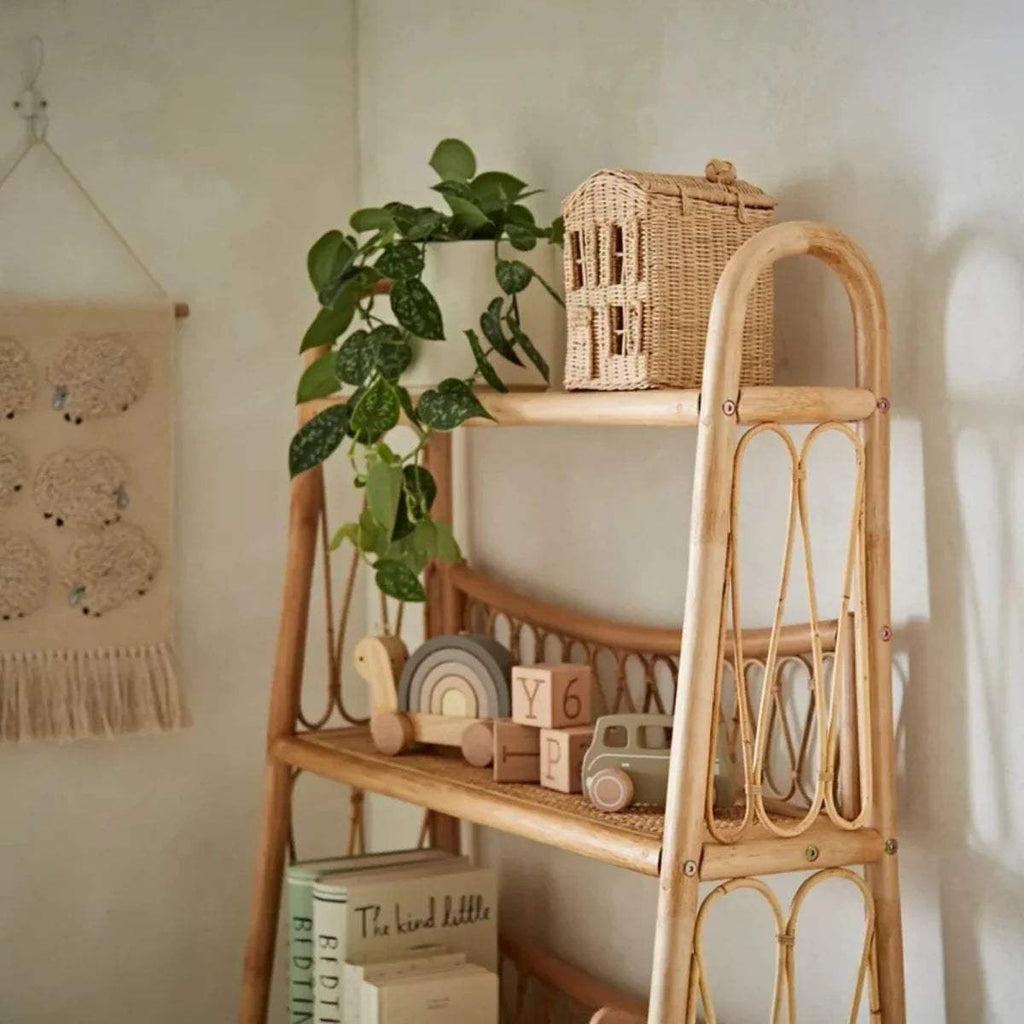 Natural wood 5-tier shelf unit with rattan mesh shelves and arched side frame