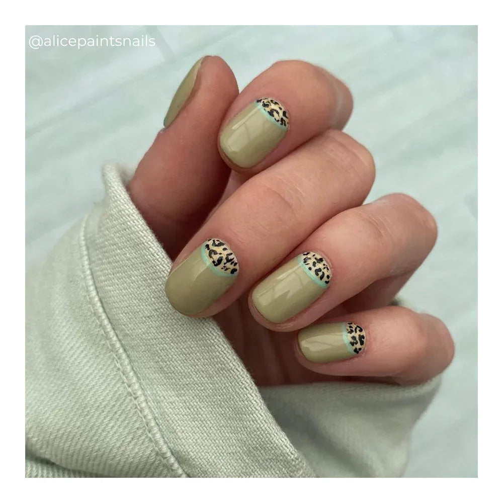 CND™ Vinylux™ Gilded Sage 15ml - Bobobiy