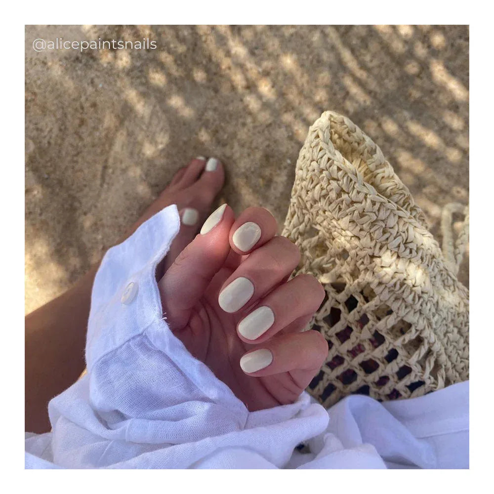 CND™ Vinylux™ White Button Down 15ml - Bobobiy