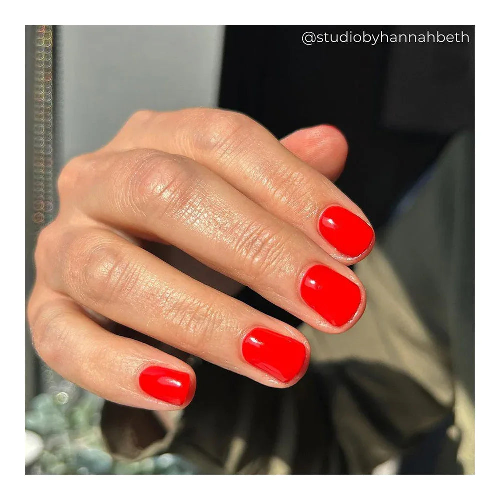 CND™ Vinylux™ Poppy Fields 15ml - Bobobiy