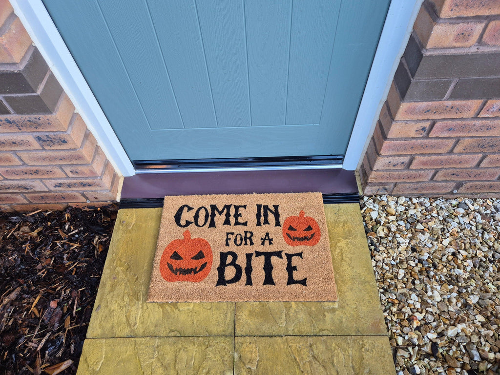 Halloween Doormat 60cm x 40cm - 'Come In For A Bite'