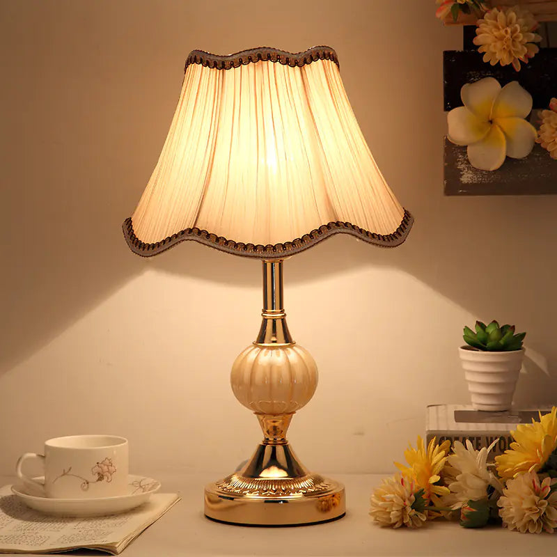 European Minimalist Glass Table Lamp - Vintage Style