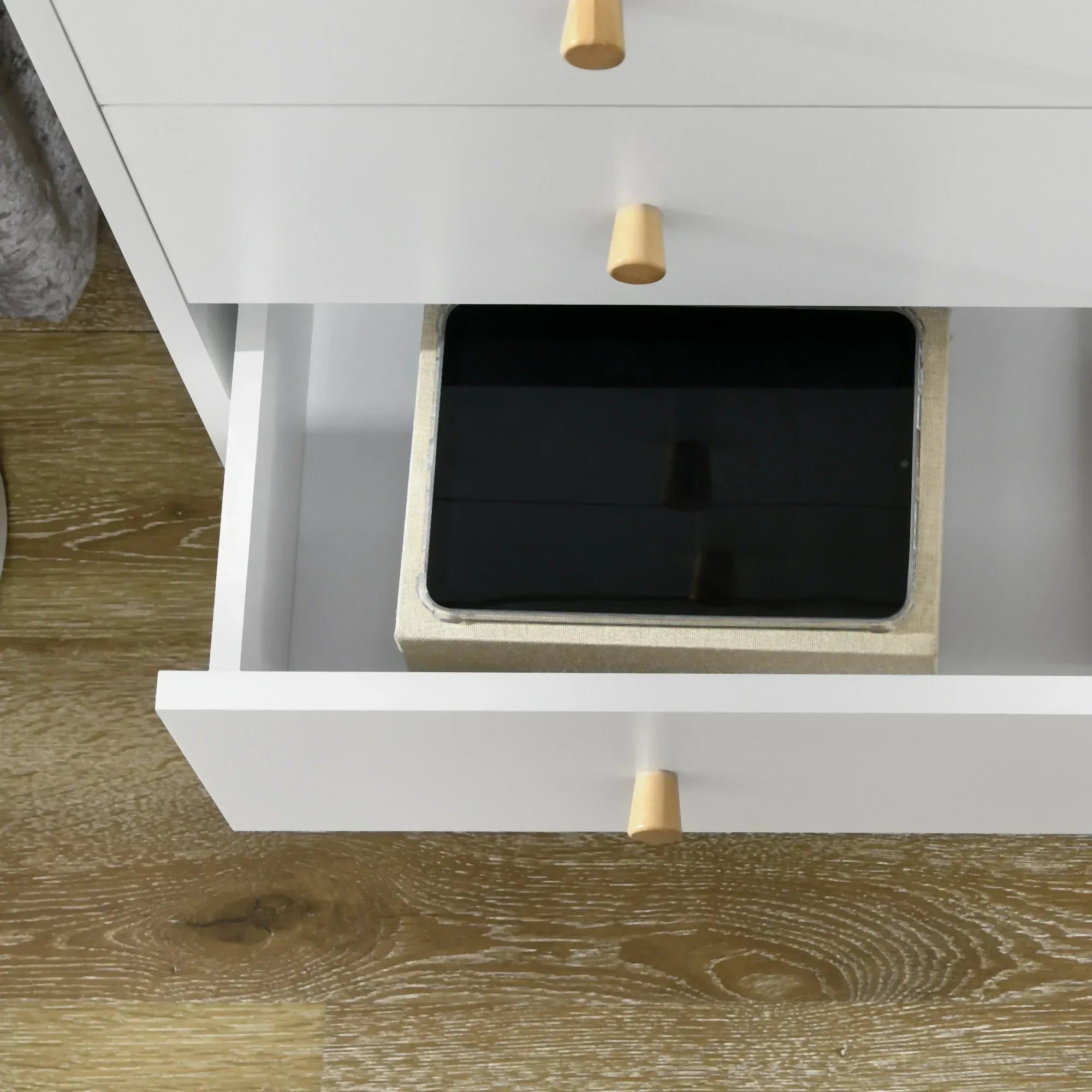 Chest of Drawers, 3-Drawer Storage Organiser Unit with Wood Legs for Bedroom, Living Room, White - Bobobiy