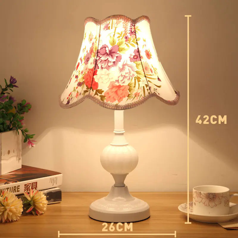 European Minimalist Glass Table Lamp - Vintage Style