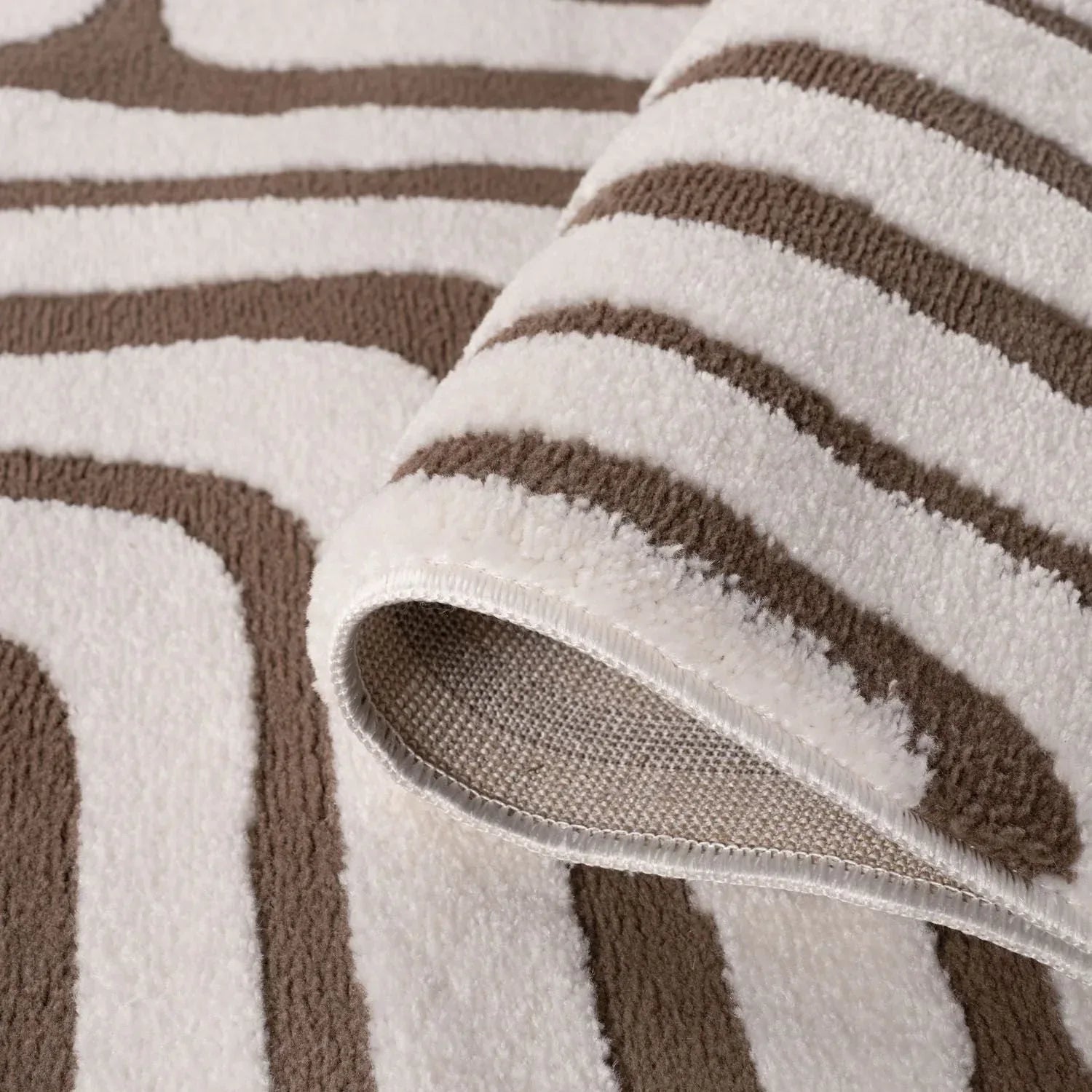 Loft_geometric_brown_folded - Bobobiy