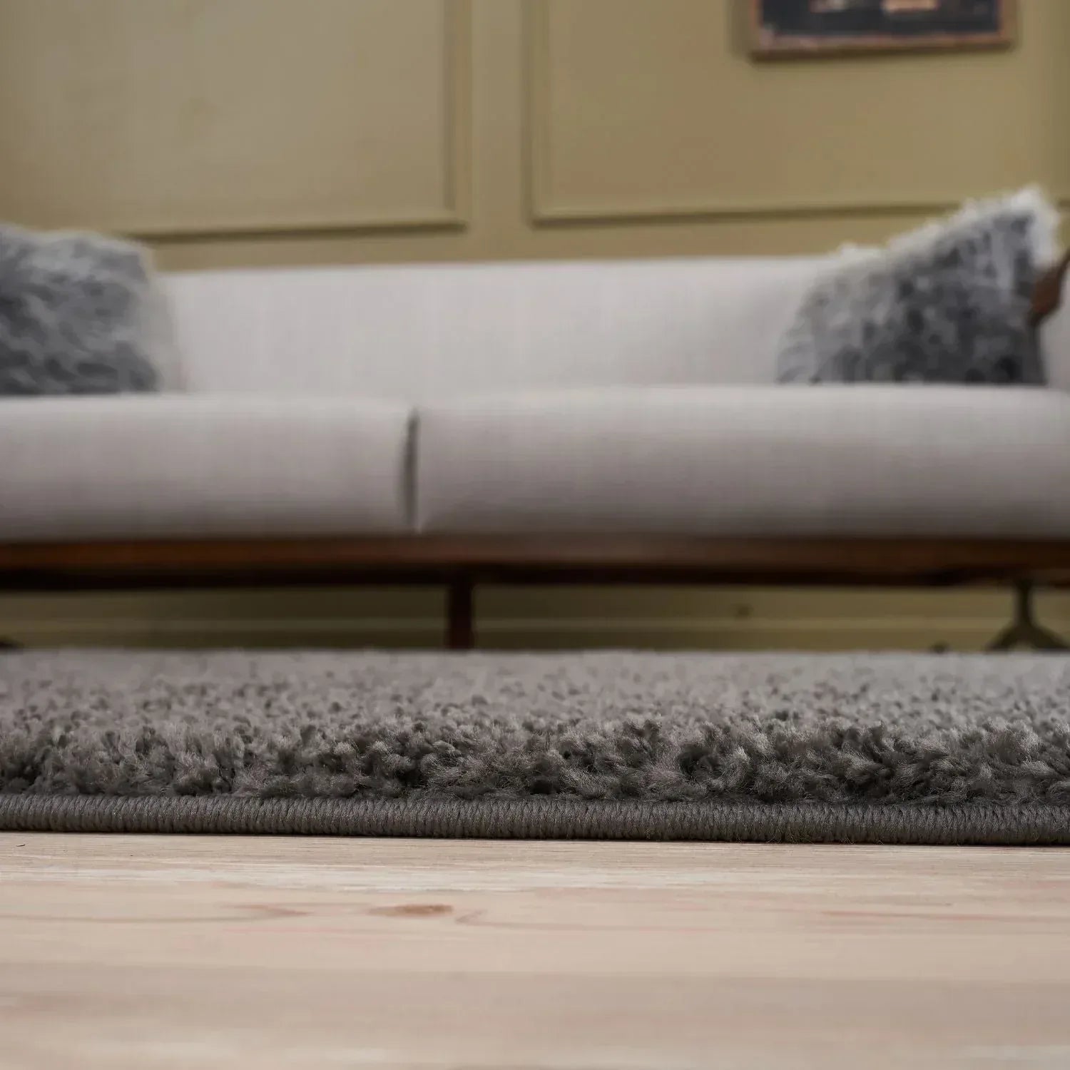 Myshaggy_Solid_Dark_Grey_Rug-12_ea44fbab-b2b9-4a83-b815-551f934234e6 - Bobobiy