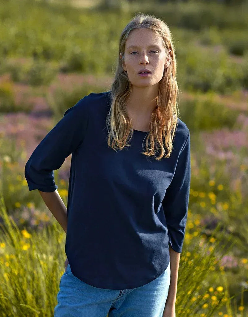 Neutral_Organic_Fairtrade_Ladies_T-shirt_1024x1024_96f494f6-12a8-4c15-96c0-454b989e69e8 - Bobobiy