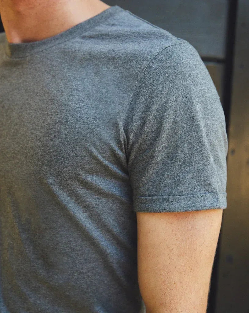 O60012MensRollUpSleeveT-shirt_D.Heather_Detail_1024x1024_5920a341-5155-47b6-beaf-0b44bf435e88 - Bobobiy