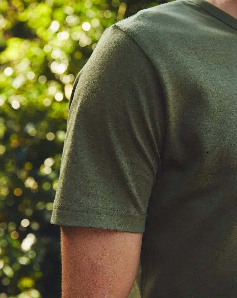 O61030MensInterlockT-shirt_Military_Detail_1024x1024_5cfd50bd-49cf-4044-acae-e02002233982 - Bobobiy