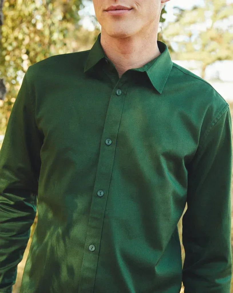 O67001MensTwillShirt_BottleGreen_Detail_1024x1024_22117f1f-cb7e-4e1f-bc47-399c965446ac - Bobobiy