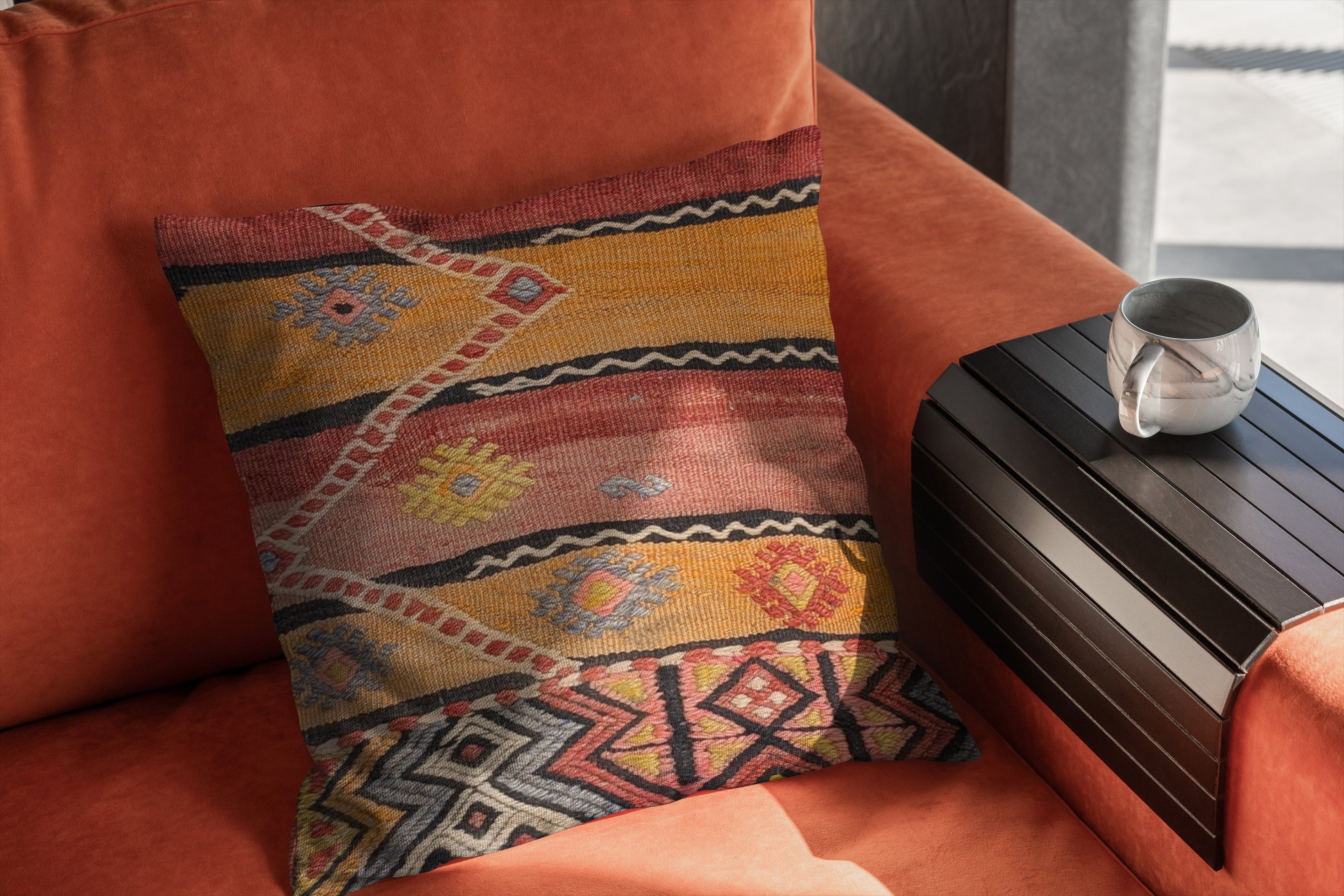 Turkish Kilim Vintage Cushion Cover - 40 x 40 cm - Handmade