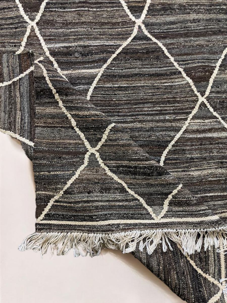 Zarifa Flatweave Rug - 183 x 132 cm - Handmade