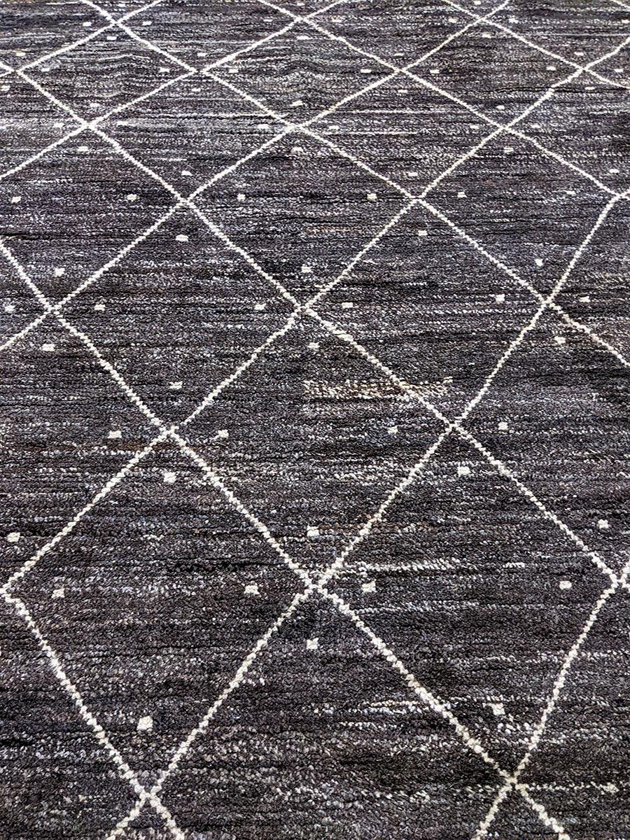 Amara Hand Knotted Rug - 272 x 156 cm - Handmade