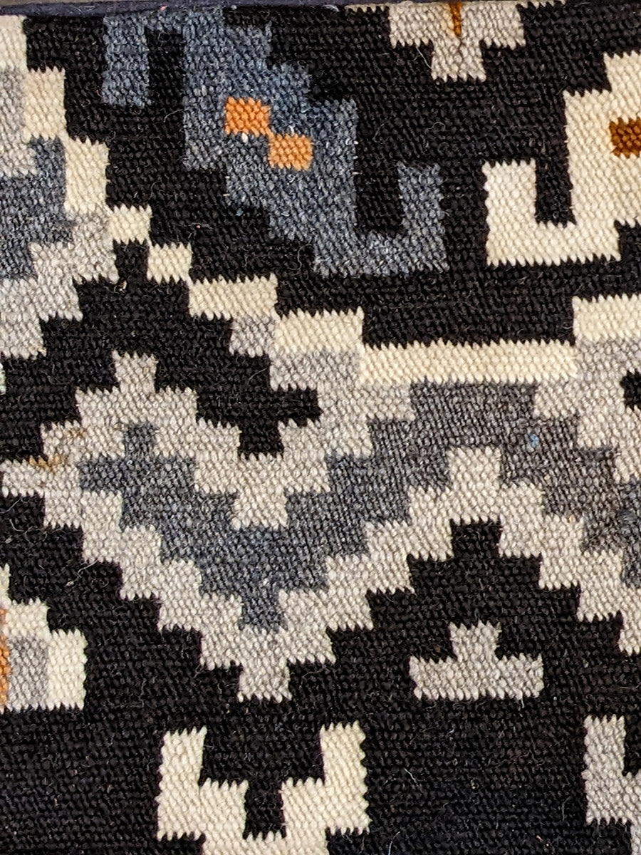 Turkish Kilim Vintage Cushion Cover - 40 x 40 cm - Handmade