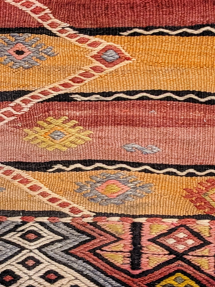 Turkish Kilim Vintage Cushion Cover - 40 x 40 cm - Handmade