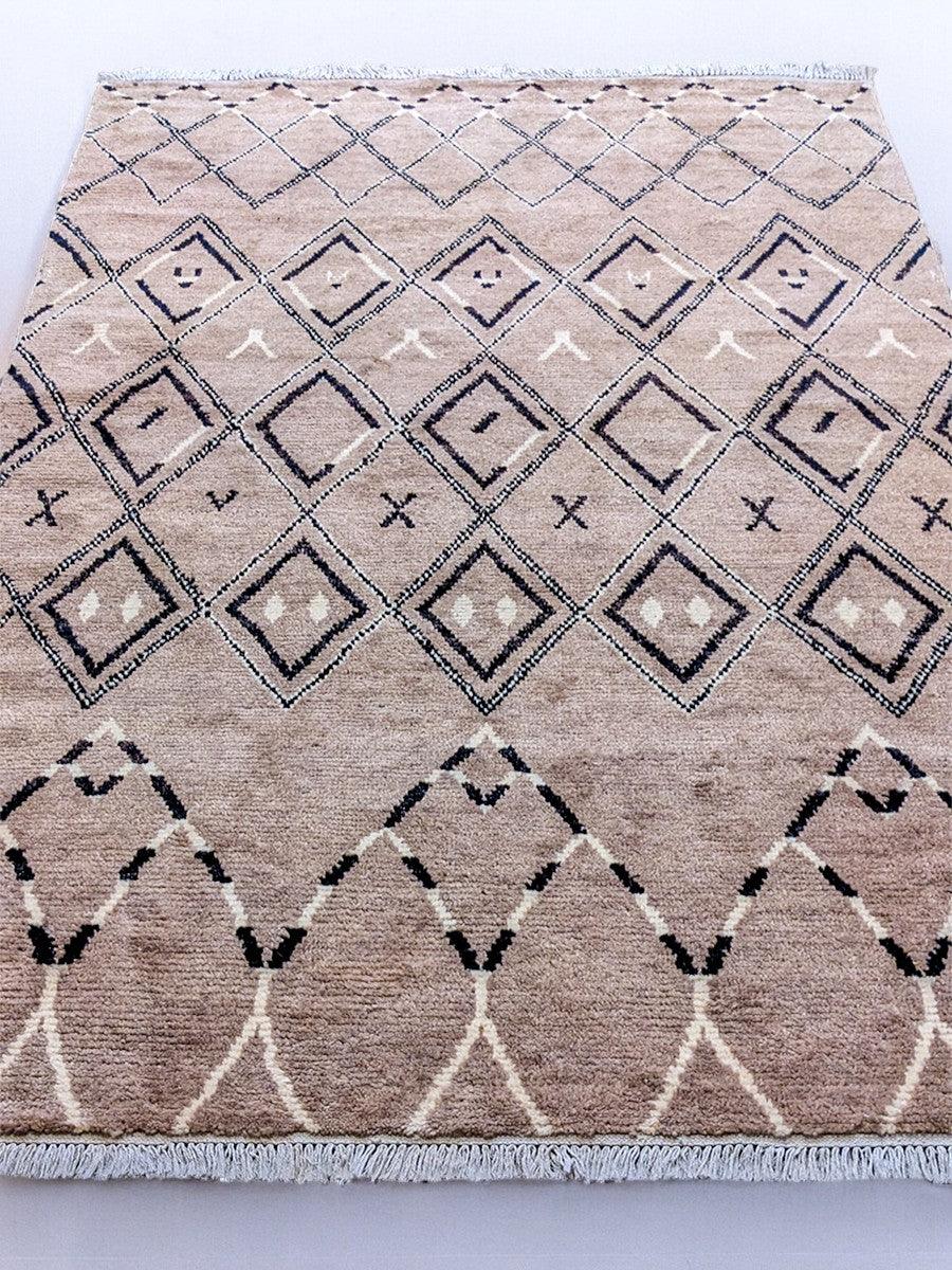 Mystical Hand Knotted Rug - 247 x 153 cm - Handmade