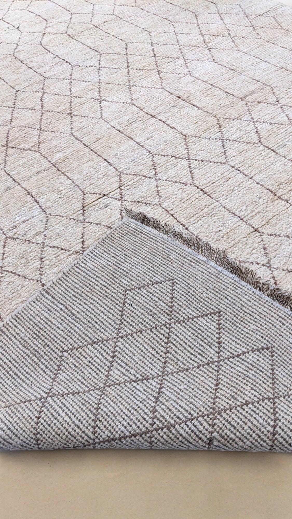 Bazm Hand Knotted Rug - 278 x 189 cm - Handmade