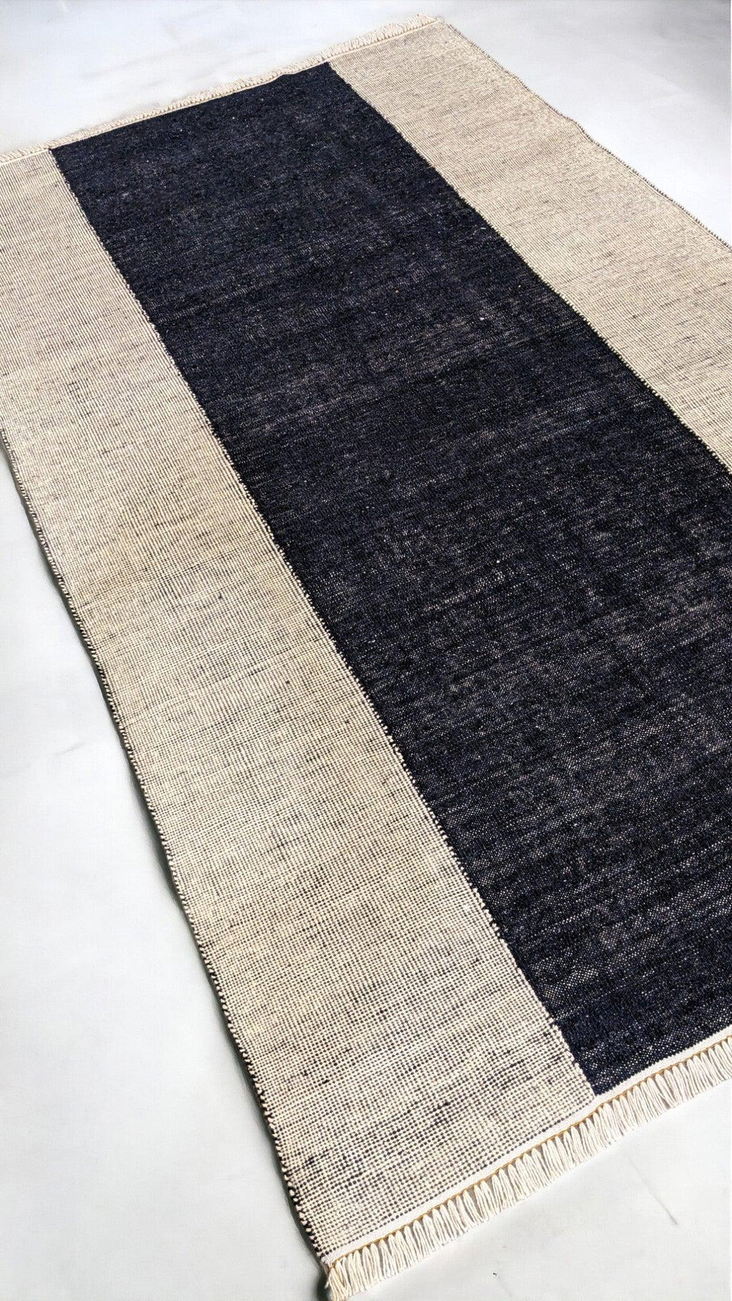 Eidos Flatweave Rug - 250 x 153 cm - Handmade