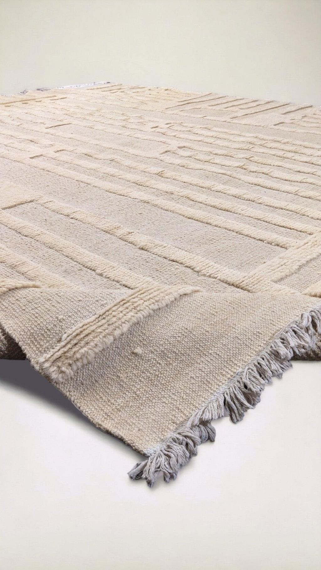 Veluxia Hand Knotted Rug - 278 x 250 cm - Handmade