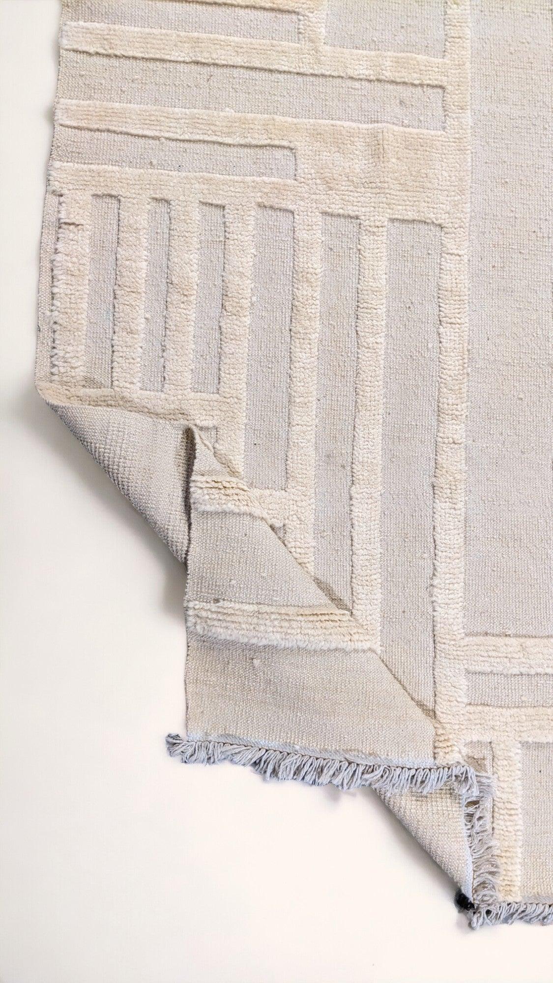 Veluxia Hand Knotted Rug - 278 x 250 cm - Handmade