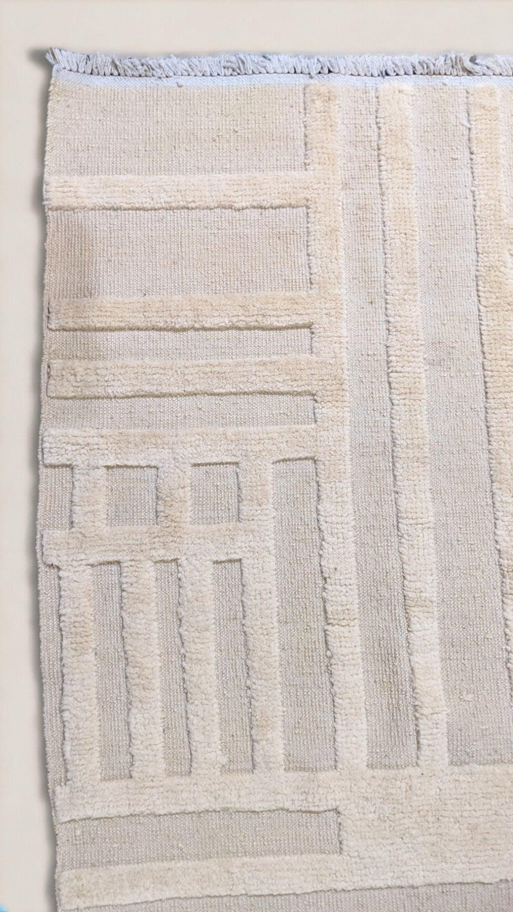 Veluxia Hand Knotted Rug - 278 x 250 cm - Handmade