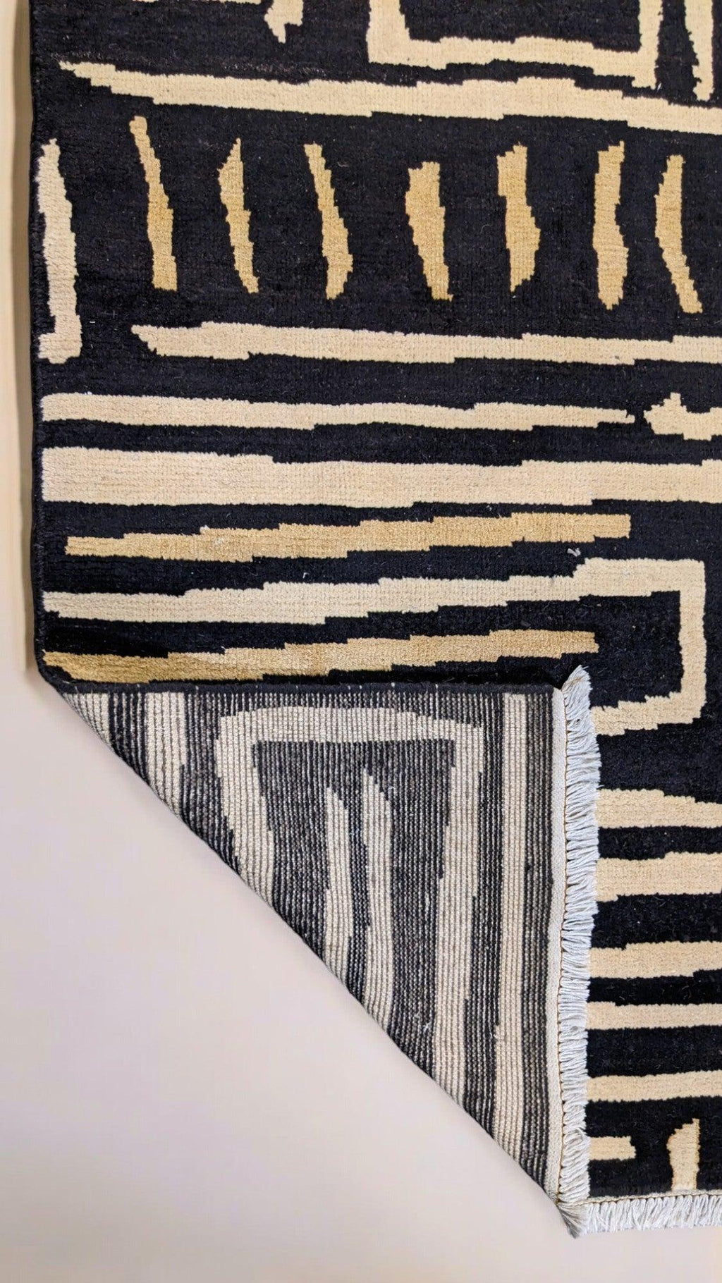 Zulu Hand Knotted Rug - 278 x 244 cm - Handmade