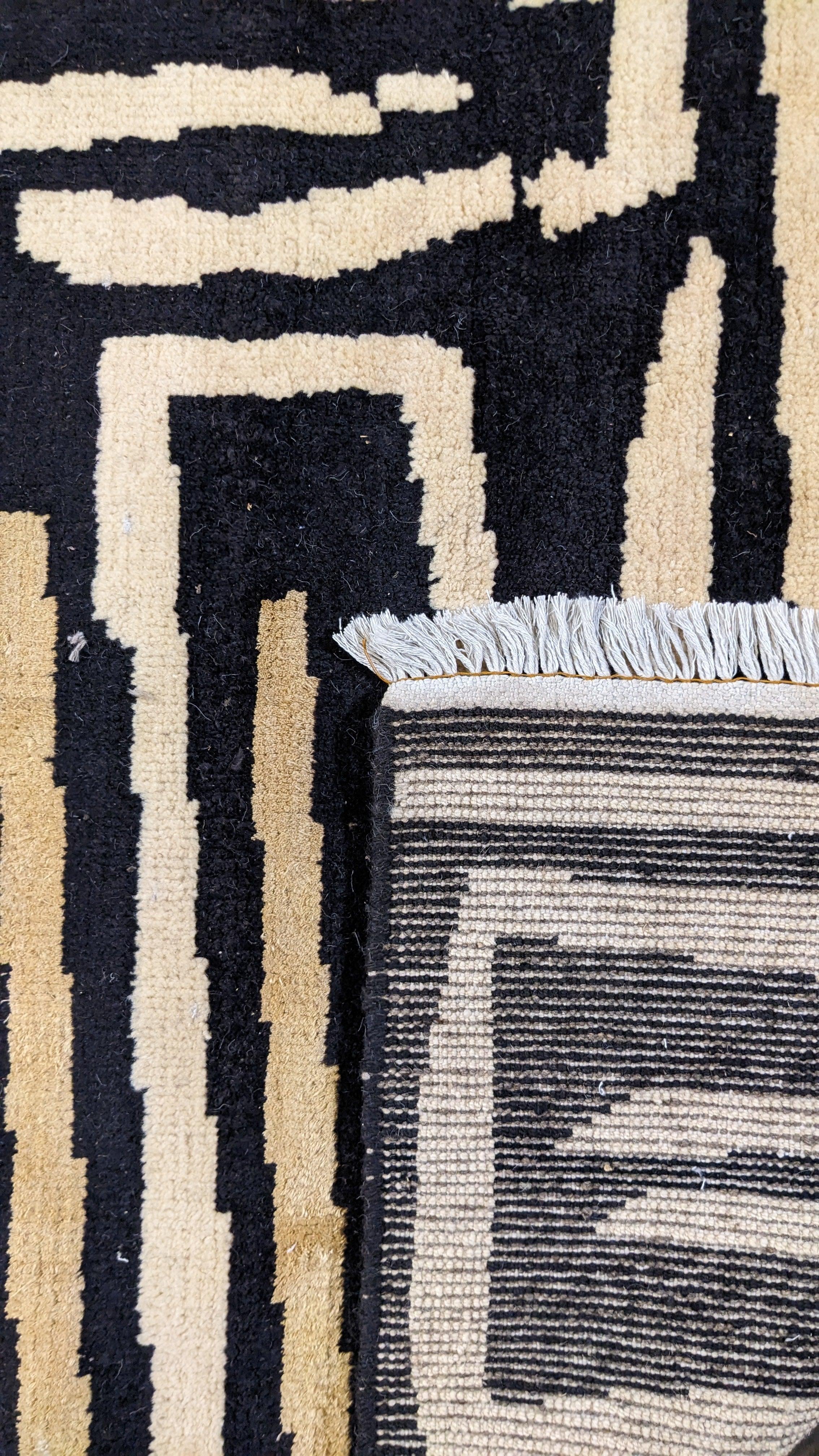 Zulu Hand Knotted Rug - 278 x 244 cm - Handmade