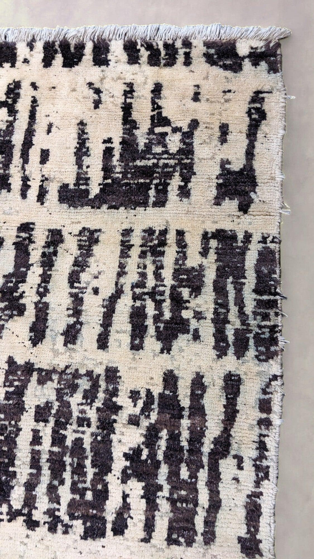 Tuareg Hand Knotted Rug - 305 x 244 cm - Handmade