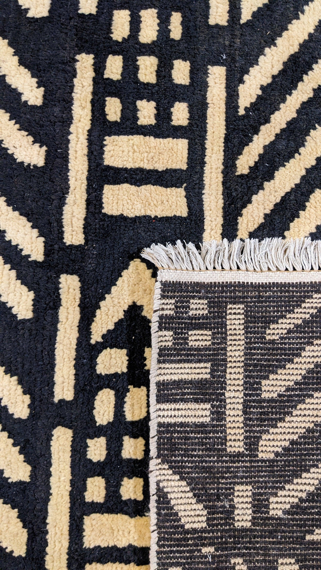 Dinka Hand Knotted Rug - 278 x 253 cm - Handmade