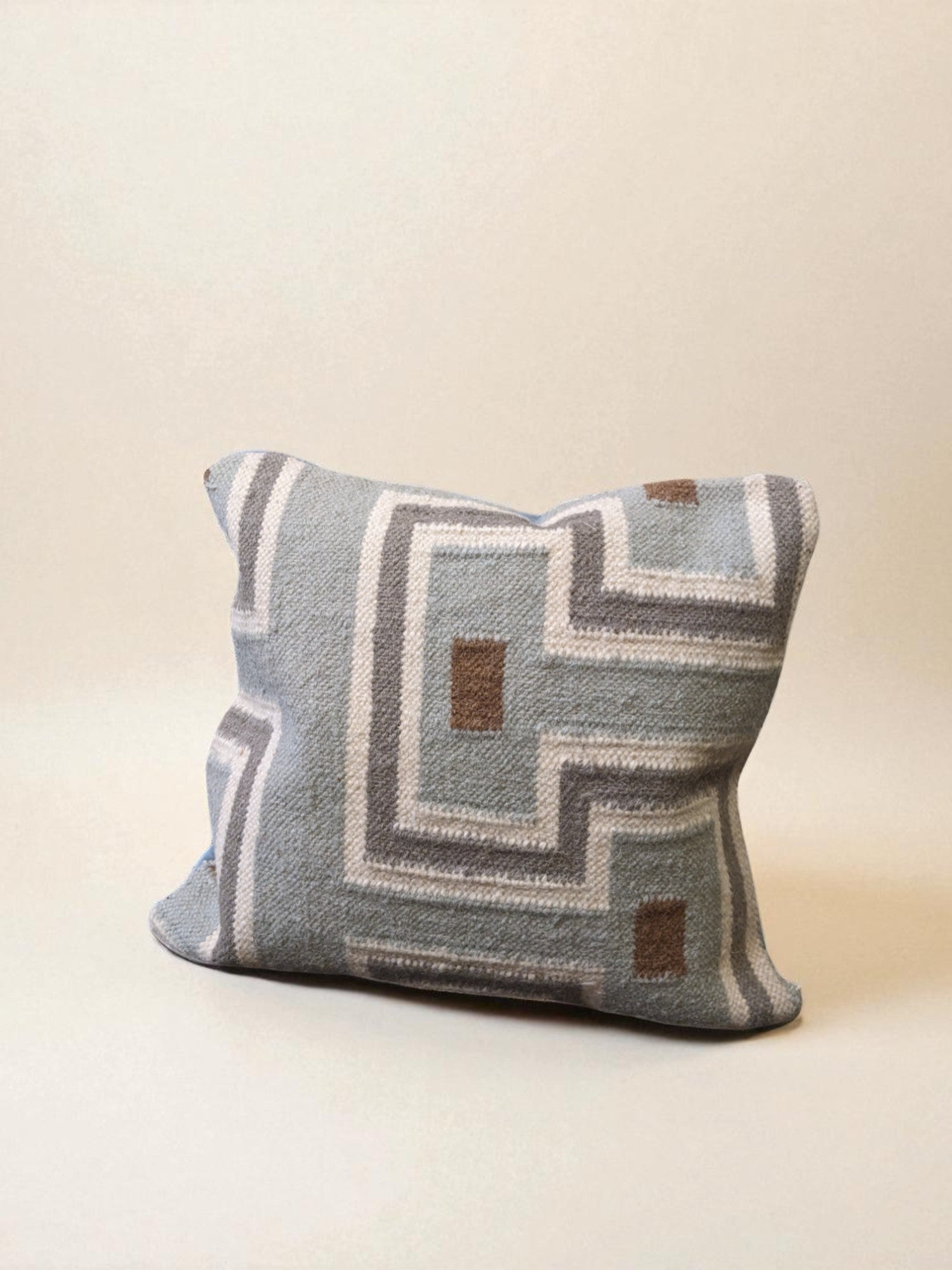 Turkish Kilim Vintage Cushion Cover - 40 x 40 cm - Handmade