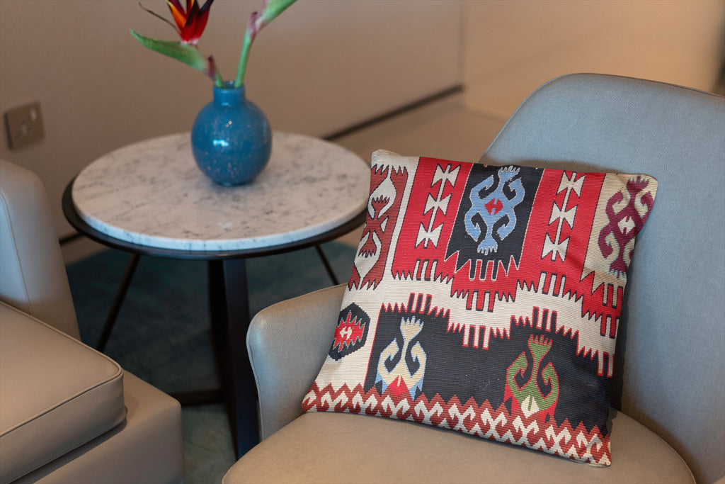 Turkish Kilim Vintage Cushion Cover - 40 x 40 cm - Handmade
