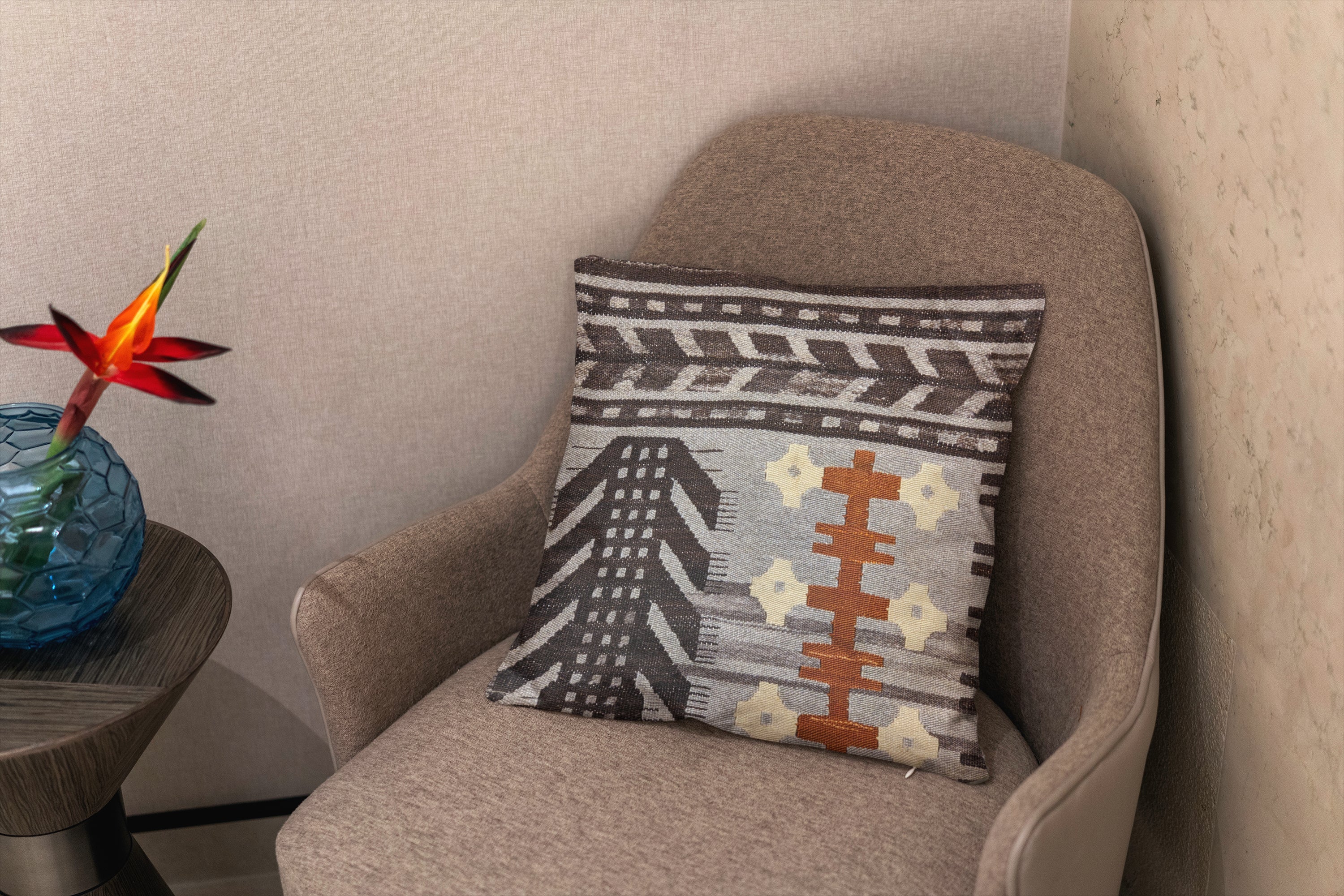 Turkish Kilim Vintage Cushion Cover - 40 x 40 cm - Handmade