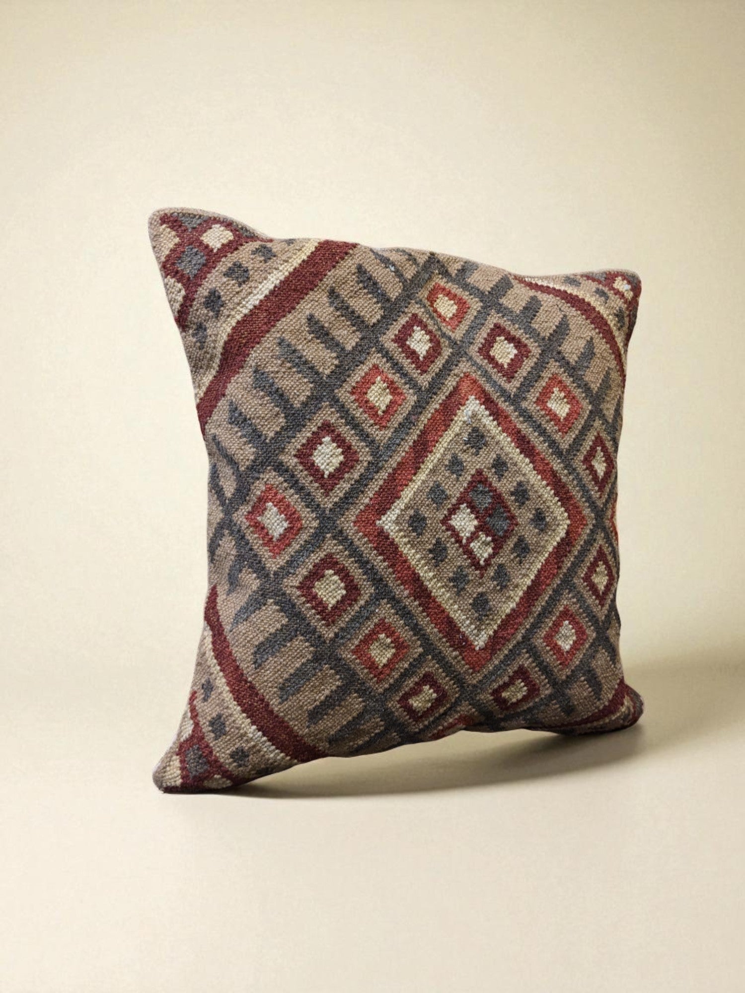 Turkish Kilim Vintage Cushion Cover - 40 x 40 cm - Handmade