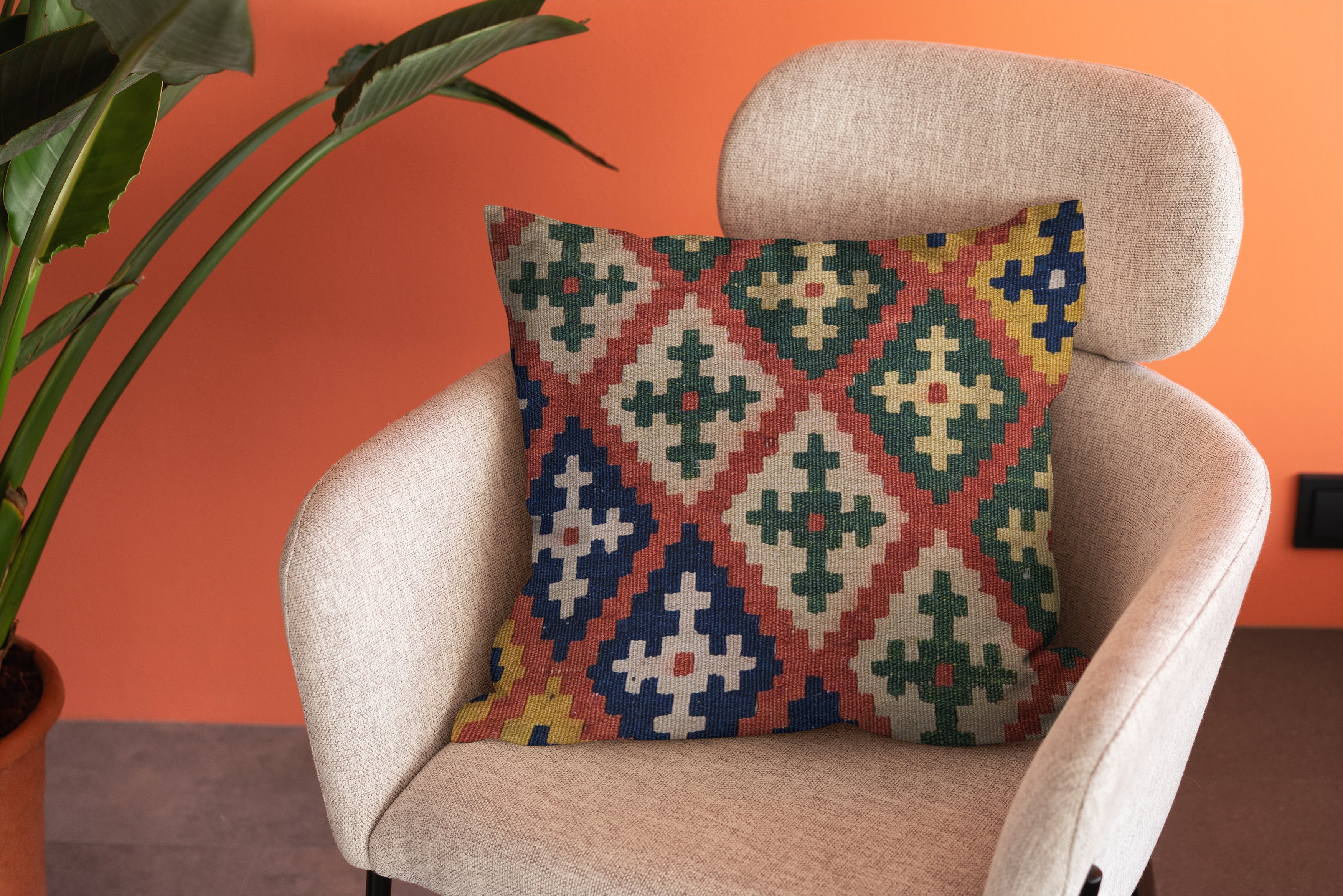 Turkish Kilim Vintage Cushion Cover - 40 x 40 cm - Handmade