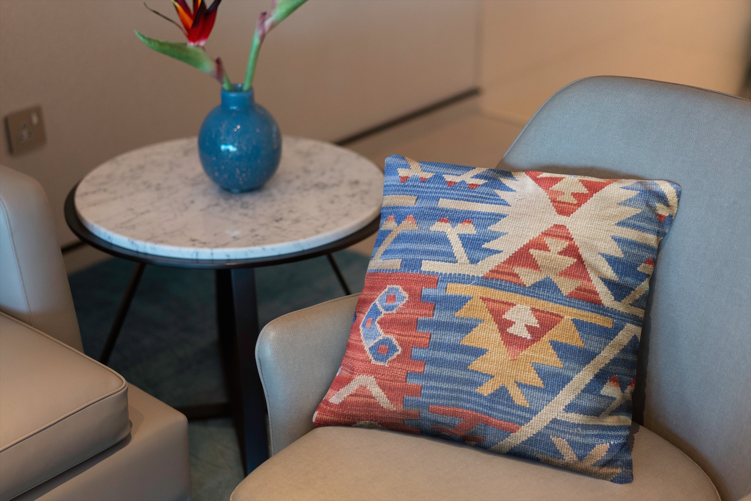 Turkish Kilim Vintage Cushion Cover - 40 x 40 cm - Handmade