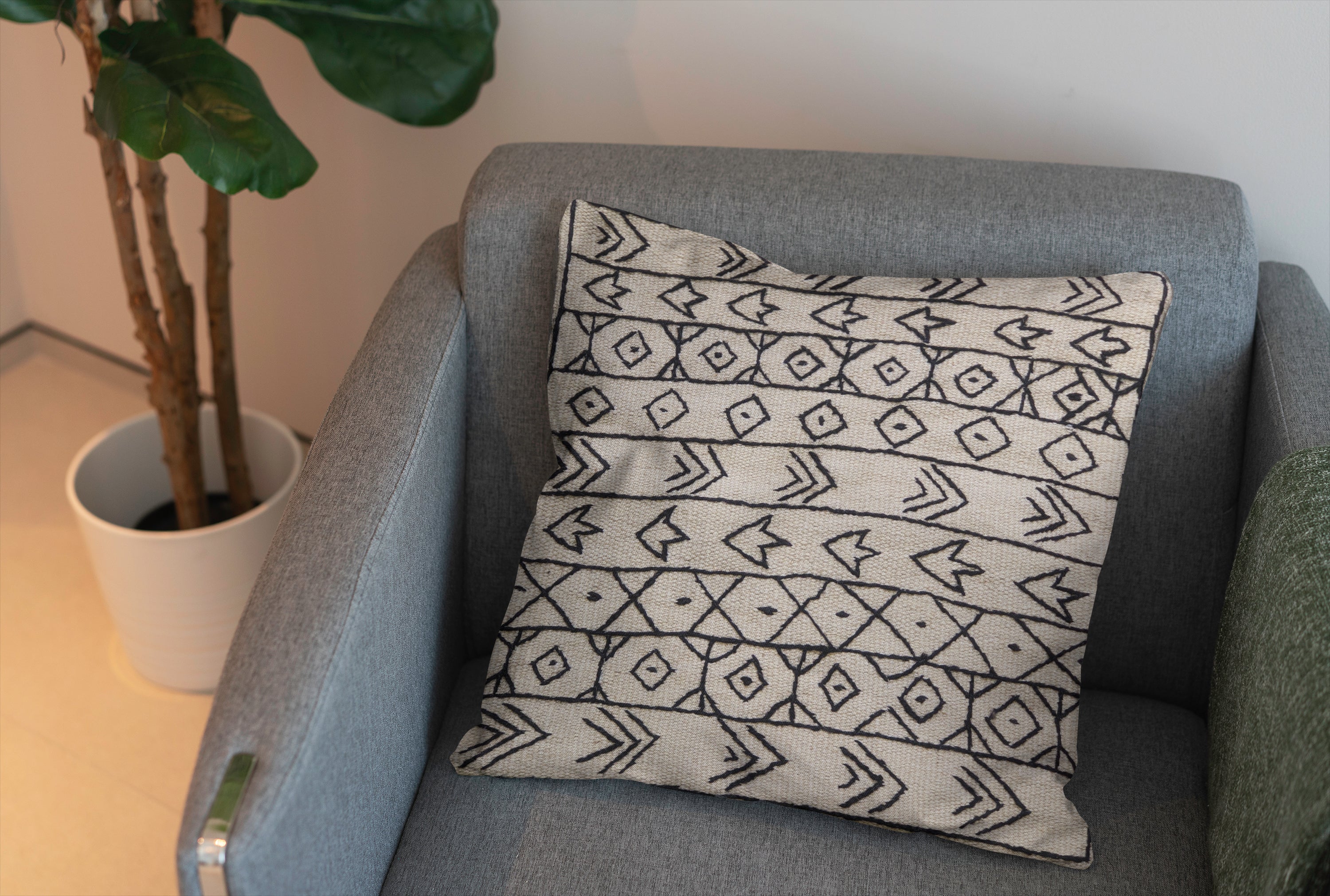 Suzani Hand Embroidered Cushion Cover - 45 x 45 cm - Handmade