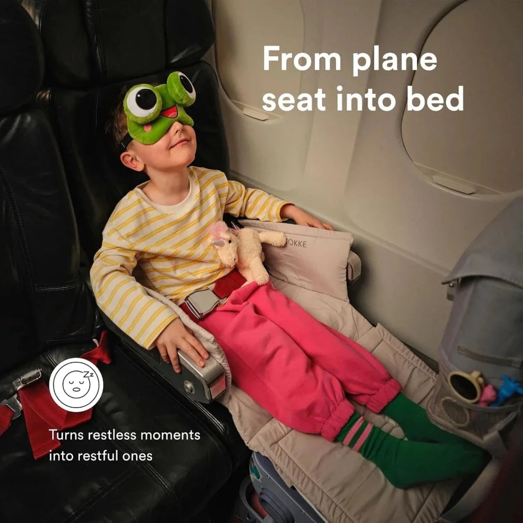 Kids BedBox travel seat with gray shell and coral pink interior cushion